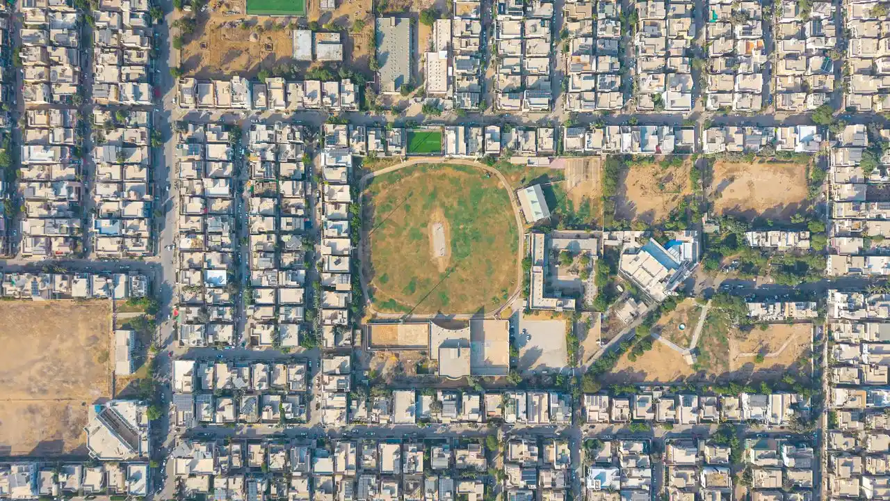 Discover the best builders for apartment investment in Karachi. Learn how to choose a reliable developer, compare leading builders, and find apartments with strong long-term investment potential.